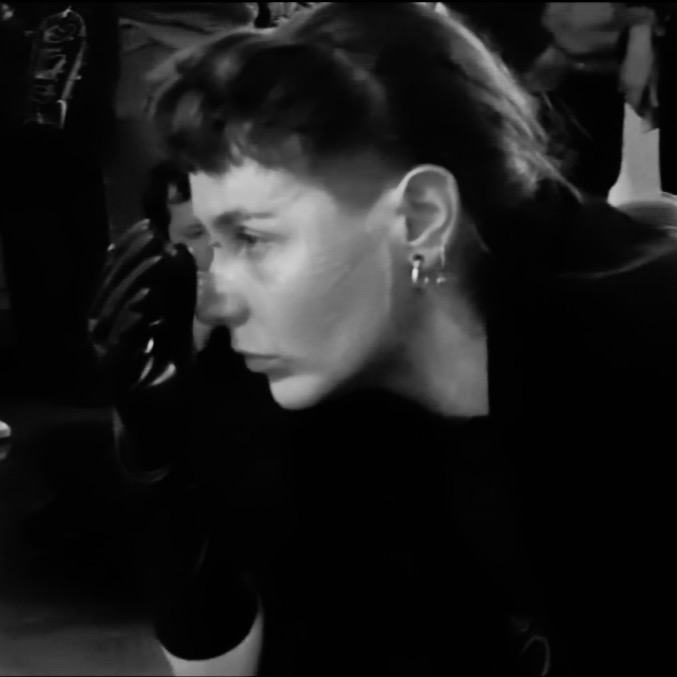 Portrait noir et blanc de Lénaelle Hergat